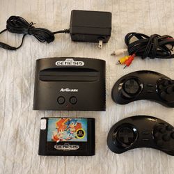 Sega System With Sonic 2 Game 