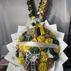 Ramo De Flores Eternas Con Collar Para Graduación Puedo Aser Cualquier Color 