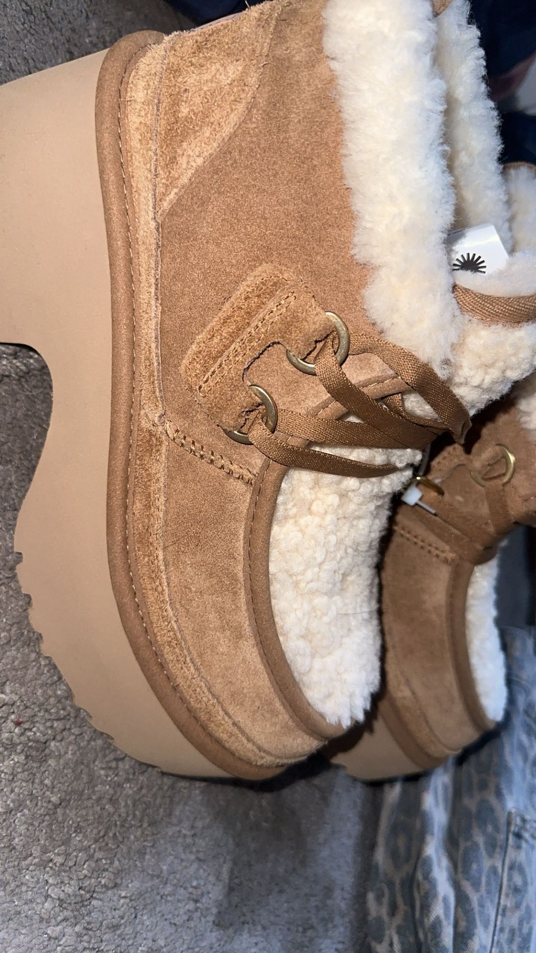 Platform UGGS