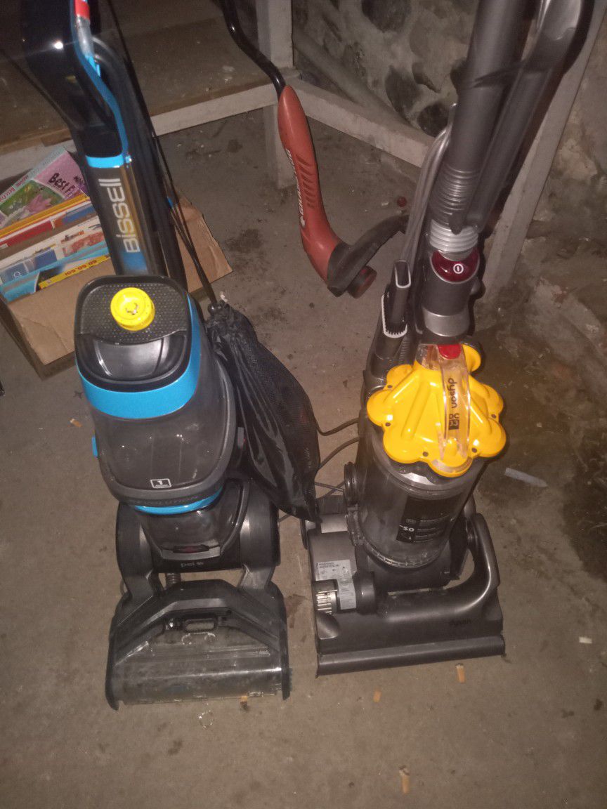 Dyson And Bissell Vacuum Cleaners 