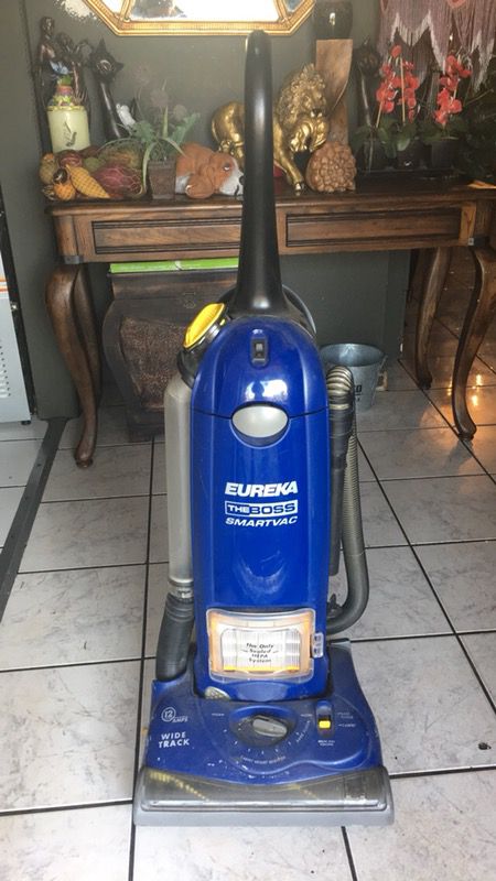 Eureka Boss Smartvac Upright Vacuum