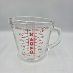 VTG PYREX 516-1 Measuring Cup 2 Cup-16 Oz-1 Pint-500 ML Red Letter J Handle USA