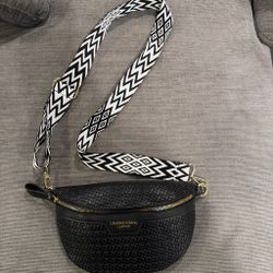 Crossbody bag