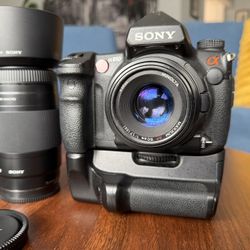 📸 Sony A850 Full-Frame DSLR Kit – 2 Lenses + Grip + Batteries (Pro Studio Setup)