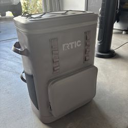 Rtic Backpack Cooler 