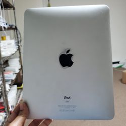 Apple iPad Unlocked / Desbloqueado 😀 - Different Colors Available