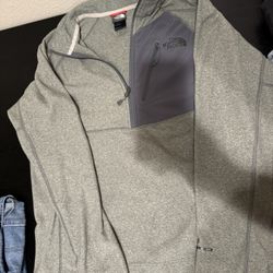 Men’s Grey North Face Size Med $20