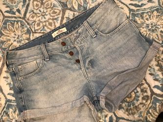 Hollister shorts size 5