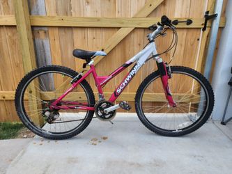 Pink schwinn bike