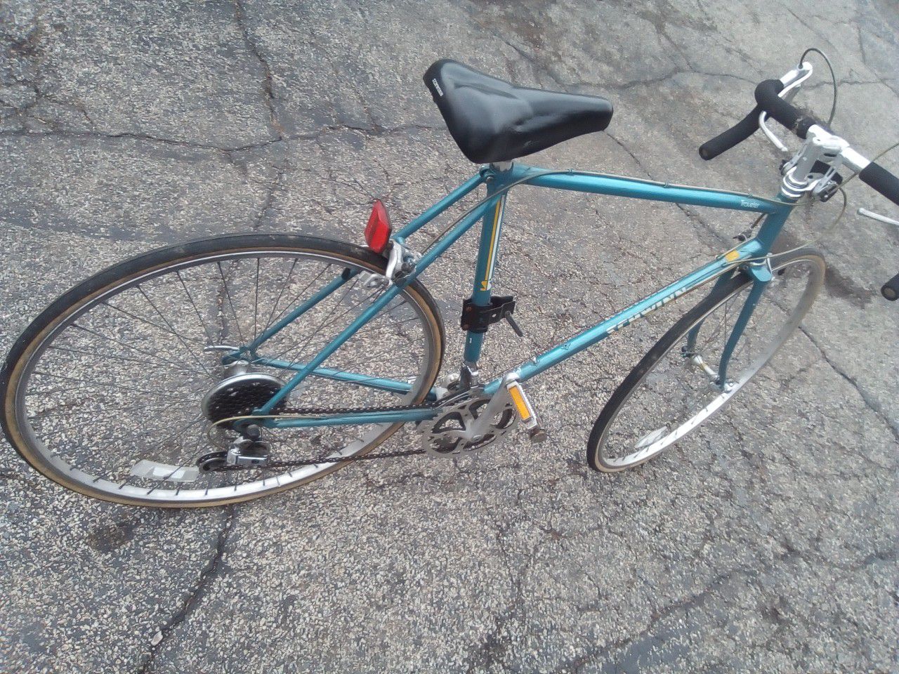 1987-Vintage ,Schwinn traveler road bike