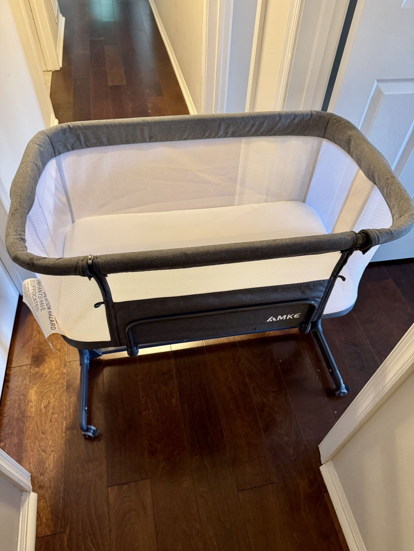 AMKE Baby Bassinet, Bedside Sleeper, All Mesh Portable Bassin