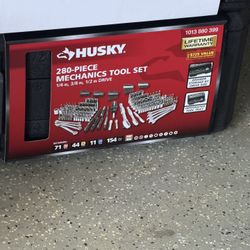 280- Piece HUSKY ME HANICA TOOL SET 