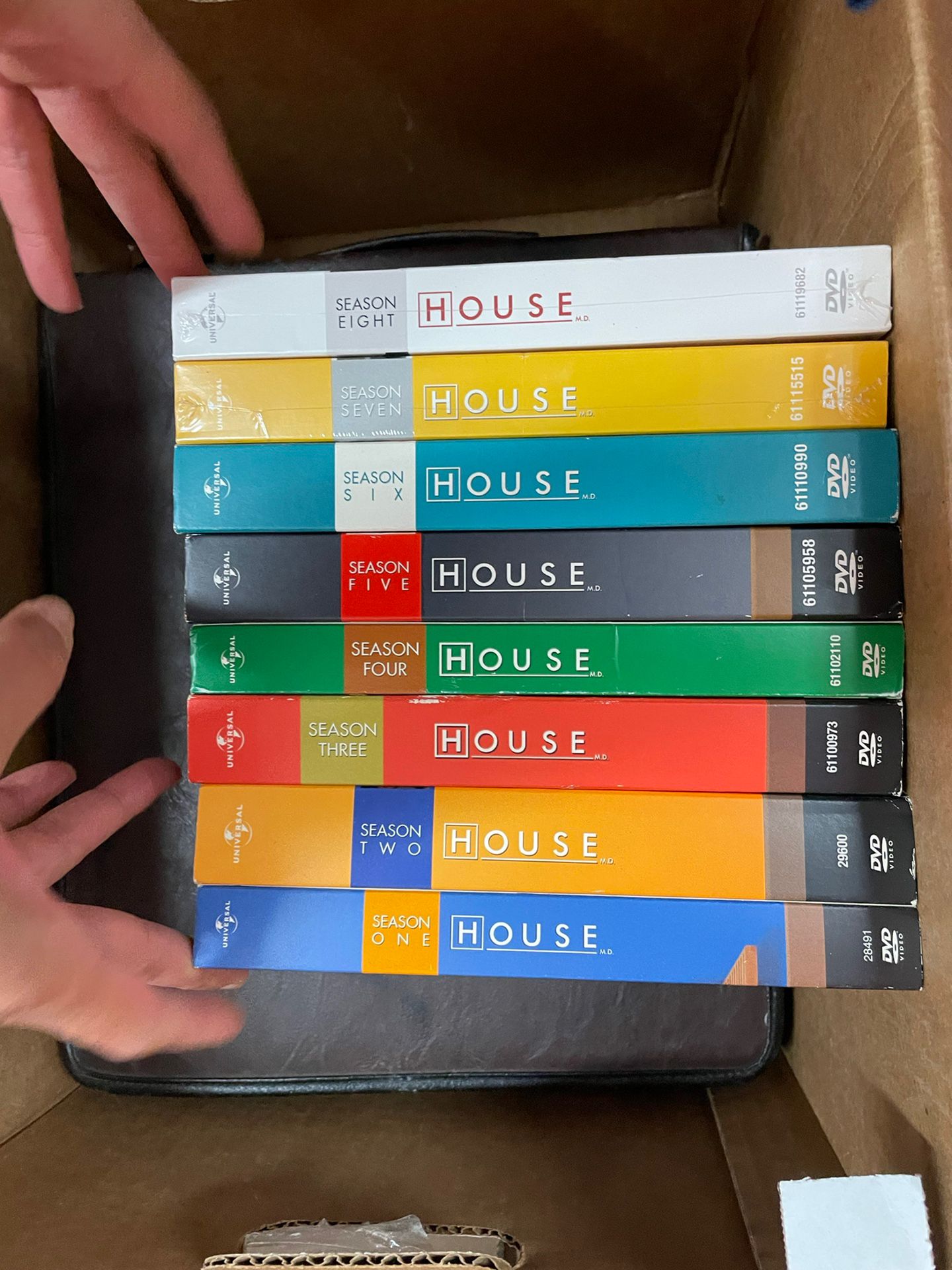 House MD DVD BOX set - all 8 Seasons