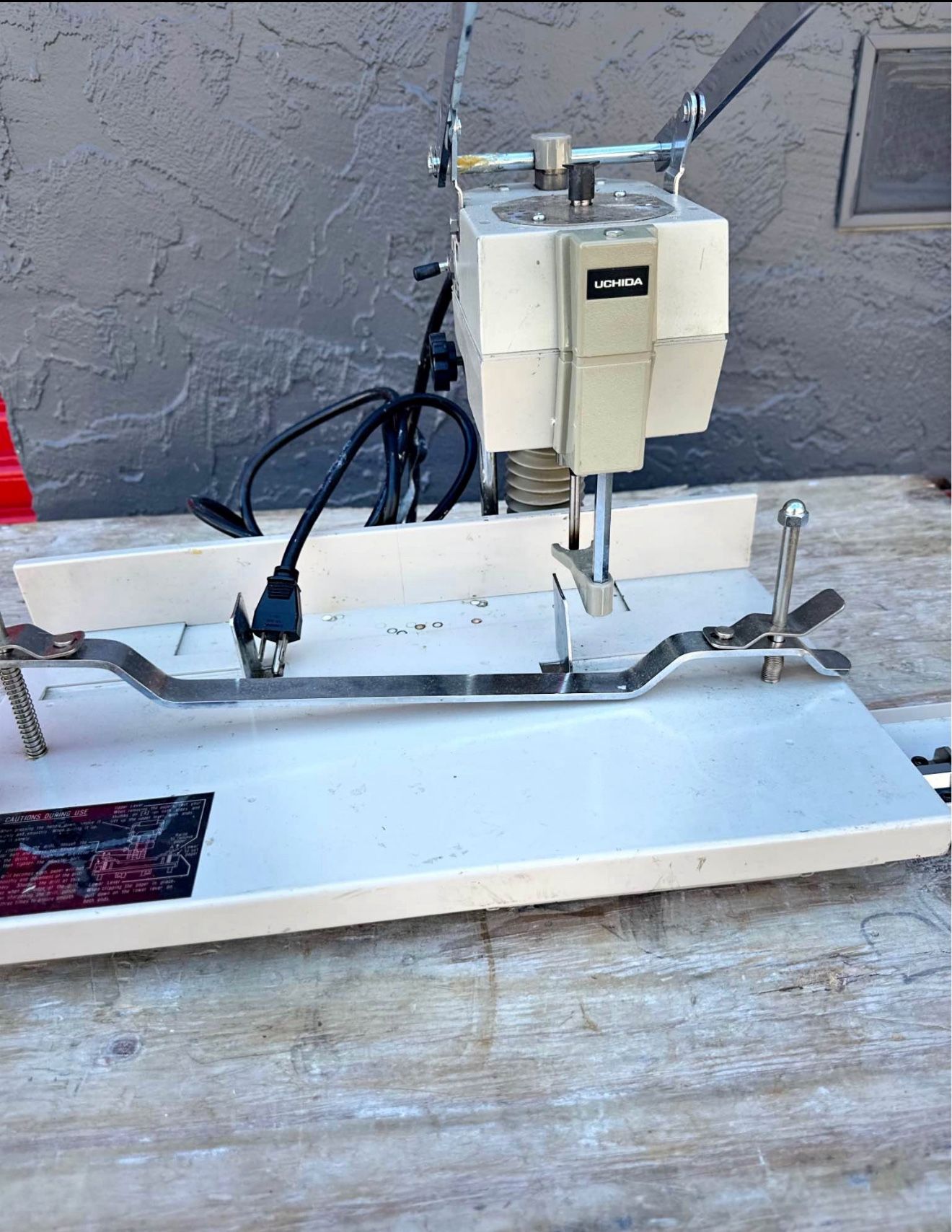 UCHIDA VS-25 Paper Punch 6mm Paper Drill Hole Punch Stationary 50 Sheet Capacity