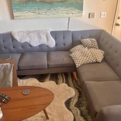 Gray Mid-Century Modern Tufted Sectional Sofa