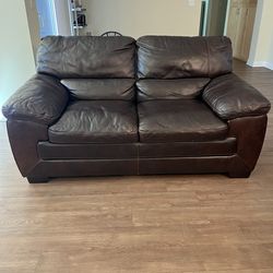 Sofa. Details in Description