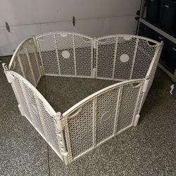 Foldable Dog Gate
