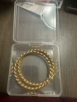 GOLD PLATED HOOPS