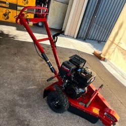 Toro SGR-13 390 cc Gasoline 4-Cycle Stump Grinder