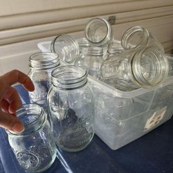 Canning Jars: Pints & Quarts