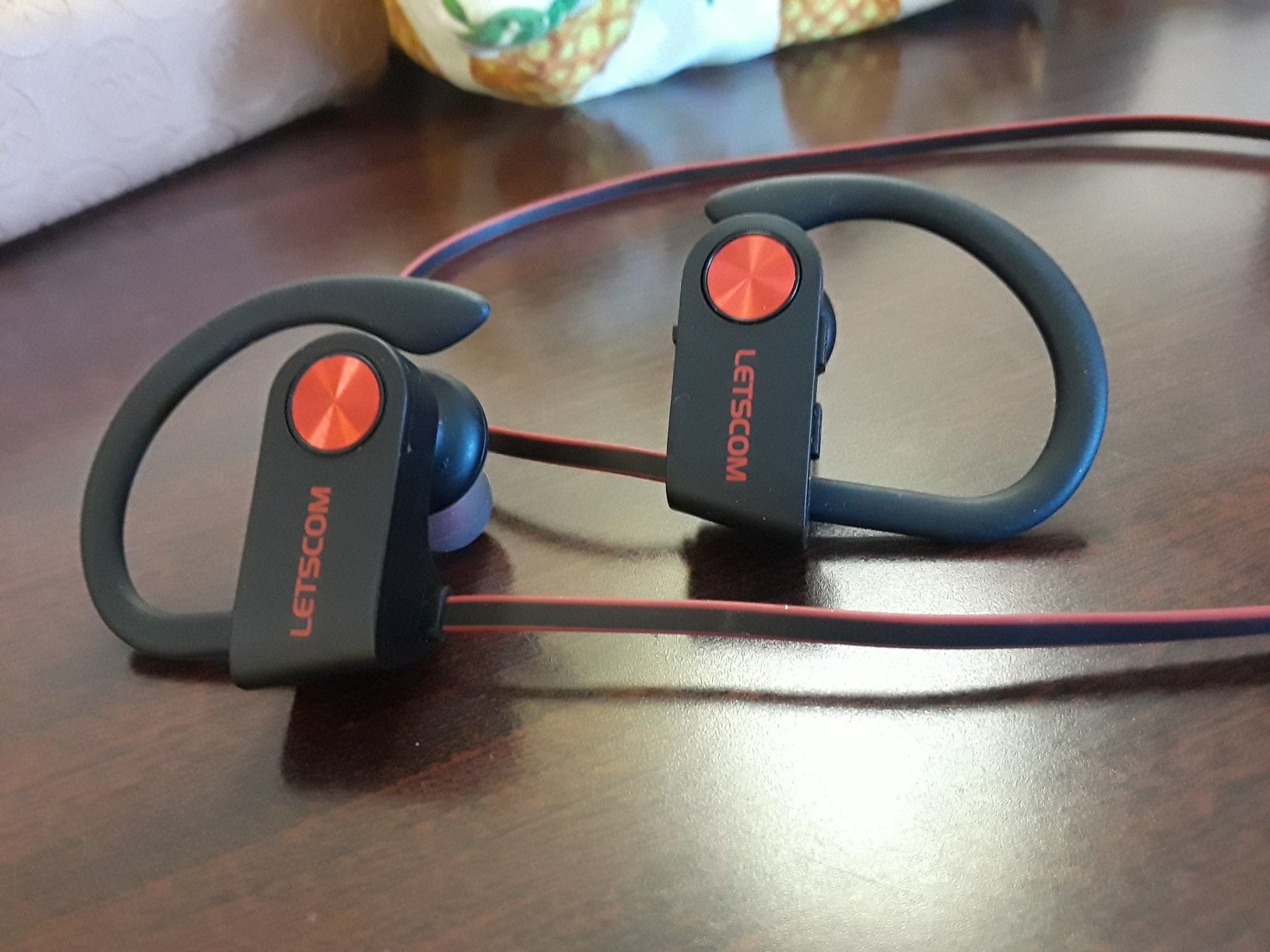 Letscom Bluetooth Earbuds