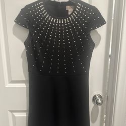 Women’s Black dress W/Pearls