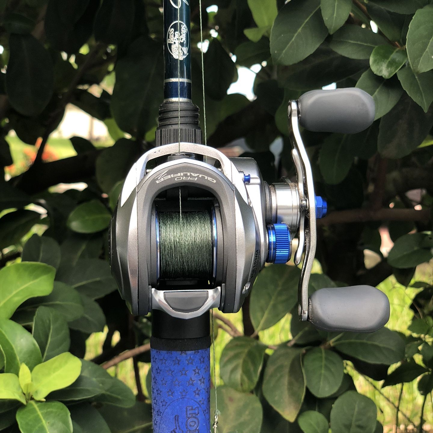 bass pro shops pro qualifier 2 limited edition baitcast combo E-Rod Gulf Coast | Rod, Reel & J-Braid Line Standard Quick Swap Butt / Silver / Daiwa J-Braid 8x - Multi-Color bearing system with Powerlock instant anti Anyone know if this is