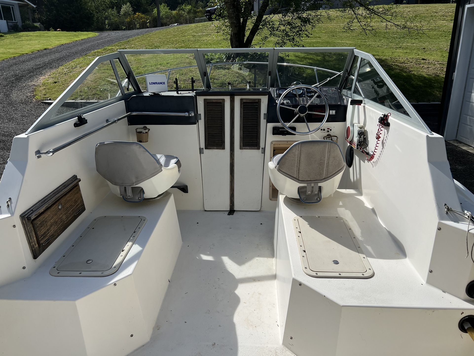 1987 Bayliner trophy 21 ft 