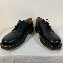 DOC MARTEN SMOOTH LEATHER OXFORD SHOES