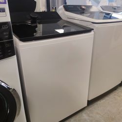 New 
5.5 cu. ft. SMART Top Load Washer in Alpine White with Impeller, Easy Unload and TurboWash3D