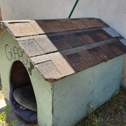 Dog House FREE