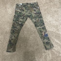 Camo pants 