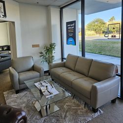 100% Leather Sofa  - Galligher 