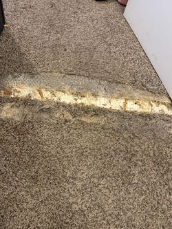 Carpet seem