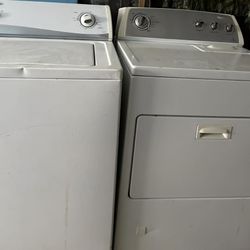 Whirlpool Heavy Duty Washer & Gas Dryer