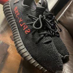 Yeezy Sz 10