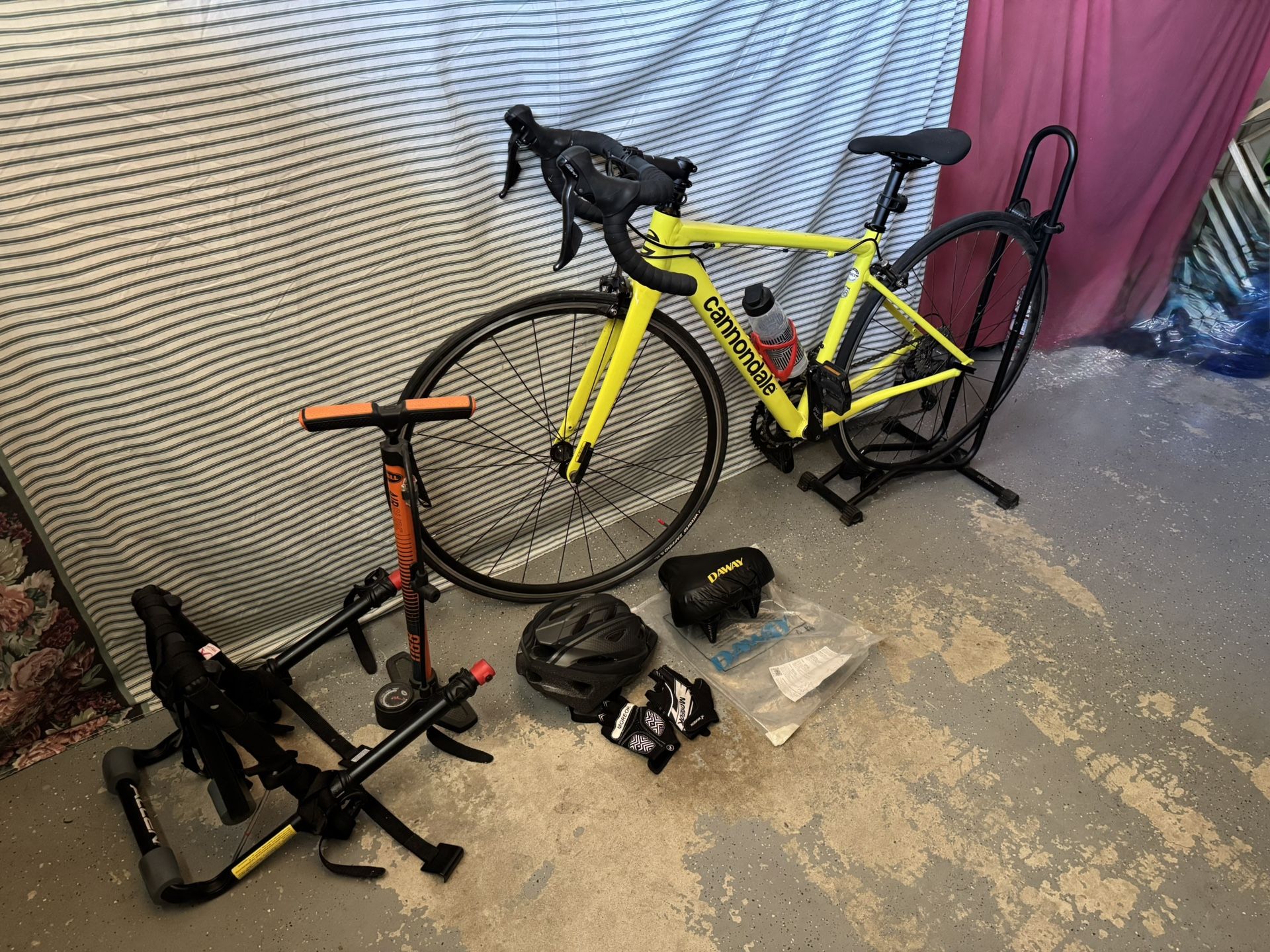 BLACK FRIDAY SALE Canondale CAAD Optimo 3 With Full Accesories