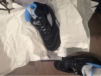 Black Carolina Jordan 5
