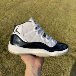Nike Air Jordan Retro 11 XI Concord 2018 White/Black 378038-100 Sz 6Y Space Jam