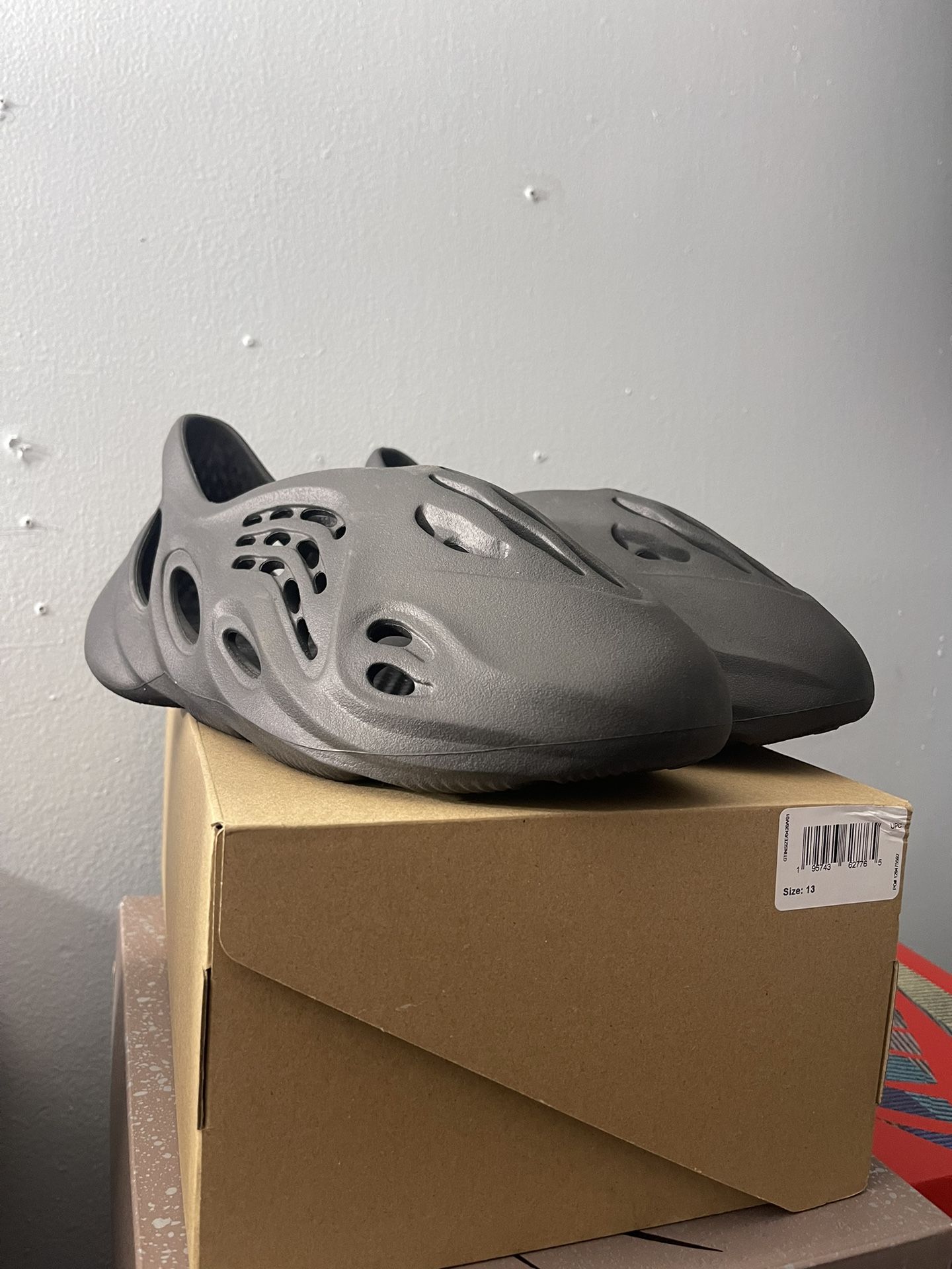 Yeezy Foam Runners “Onyx Black” Sz 13