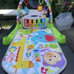 Fisher Price Baby Playmat