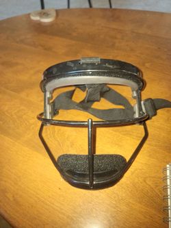 RIP-IT defense softball fielders mask