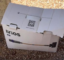 lirios Q7 Cordless Vacuum Cleaner *NEW NEVER USED DAMAGED BOX