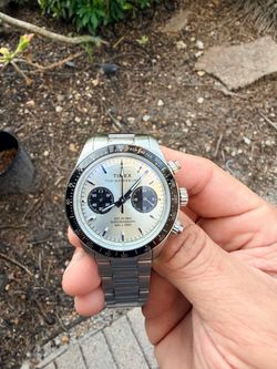 Timex Waterbury Heritage Chronograph TW2Y19200, Silver Dial, 39mm, Meca-Quartz, Plus 2 Leather Straps