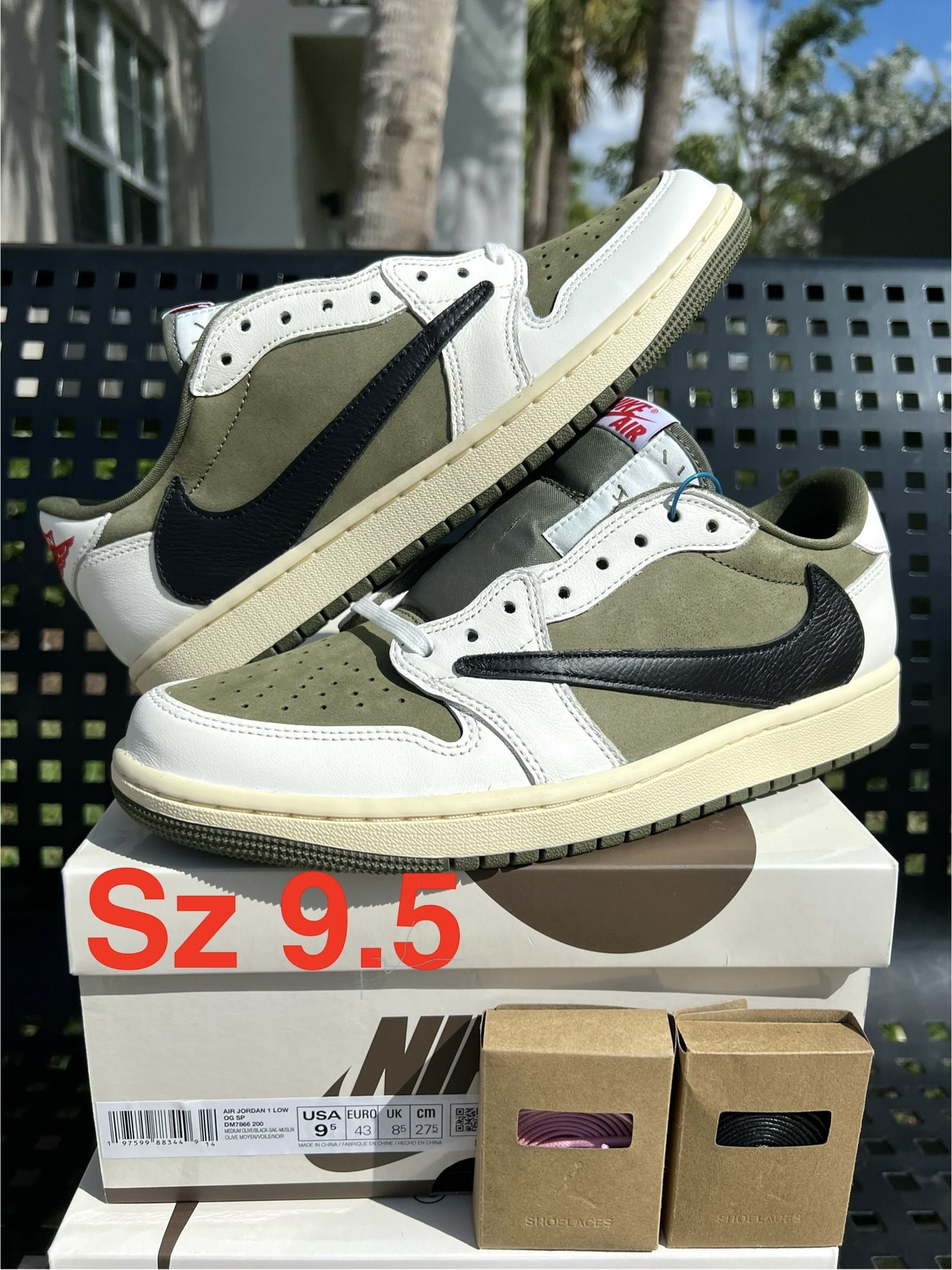 Jordan 1 Low Travis Scott Olive Sz 9.5 DS New Galaxy