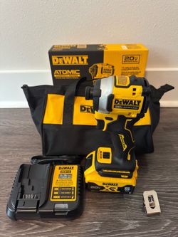 DEWALT ATOMIC 20V MAX 1/4 in. Brushless Cordless Impact Driver Kit with Battery and Charger