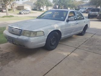 Ford Crown Victoria Full-Size Sedan