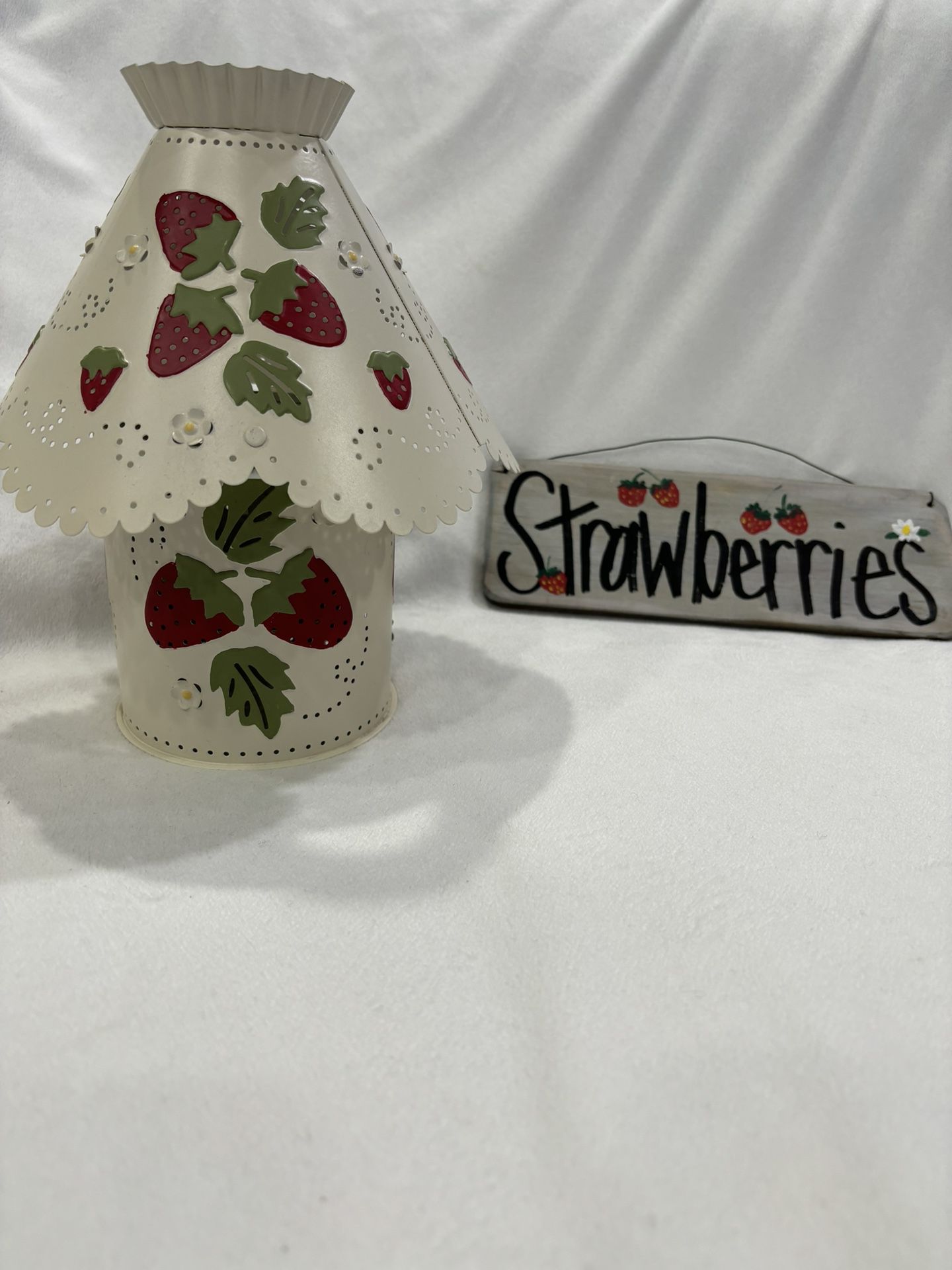 Strawberry Tin/ Metal Candle Holder With Wood Sign 