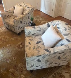 Accent Chairs