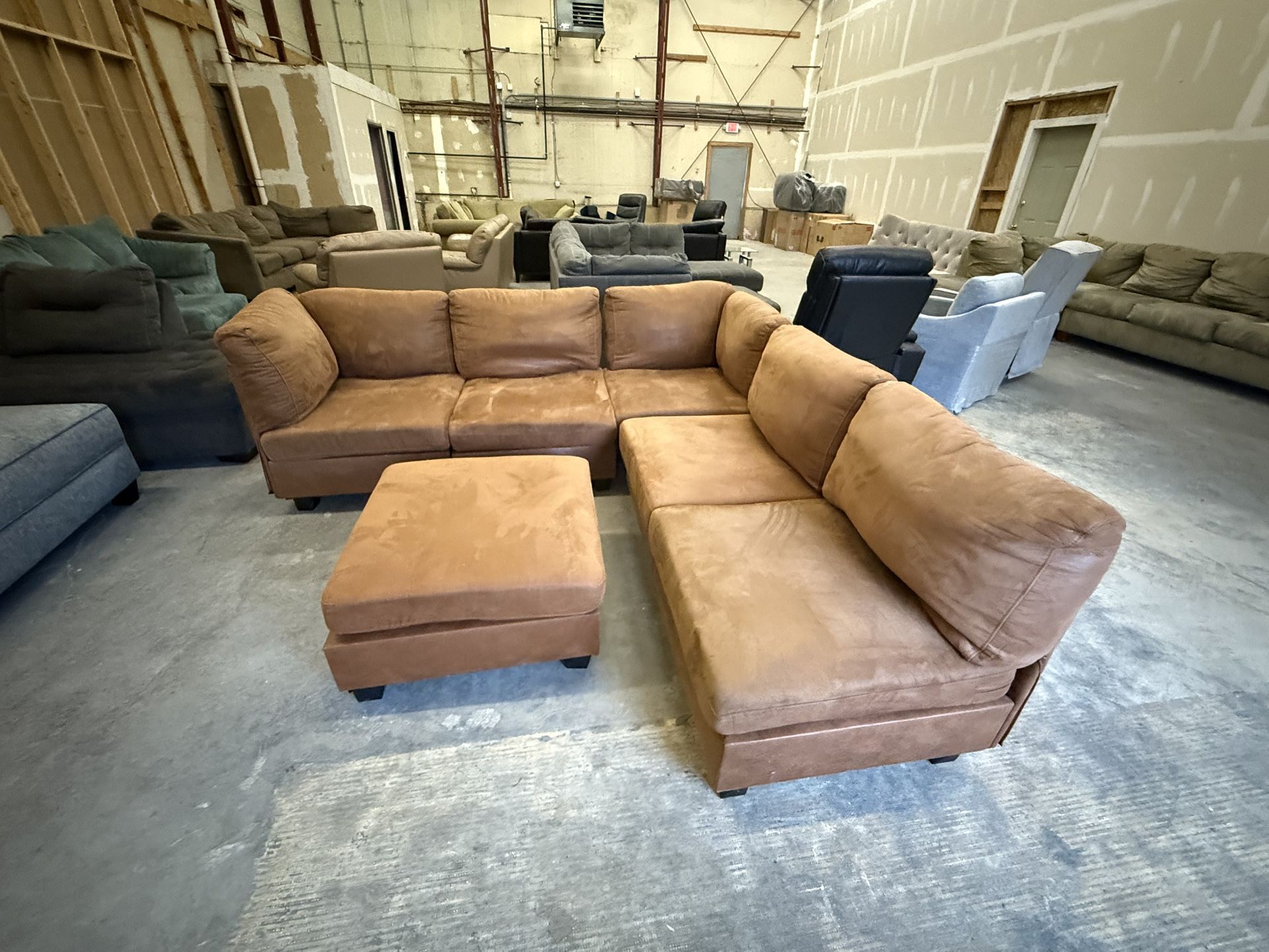 *Free Delivery* Excellent Condition Light Brown Modular 6 Piece Couch Set